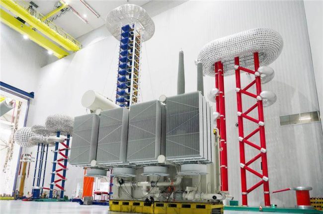 日立能源推出全球首款765 kV天然酯油变压器，助力提升电网安全性和可持续性
