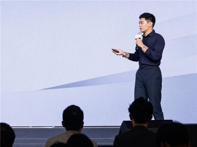 溯光灵迹成立半个月完成首轮融资，估值达亿元级别